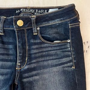 American Eagle Super Stretch Dark-wash jeans